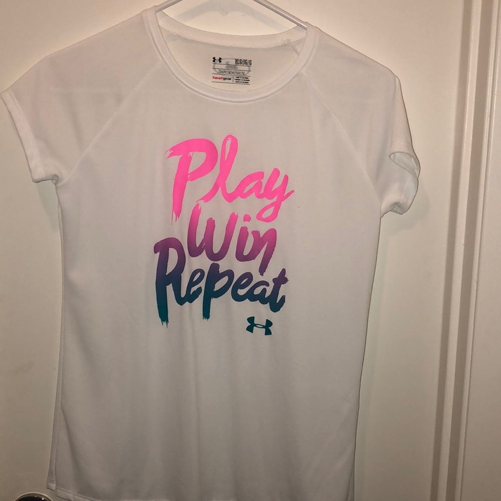 Under armor white t-shirt